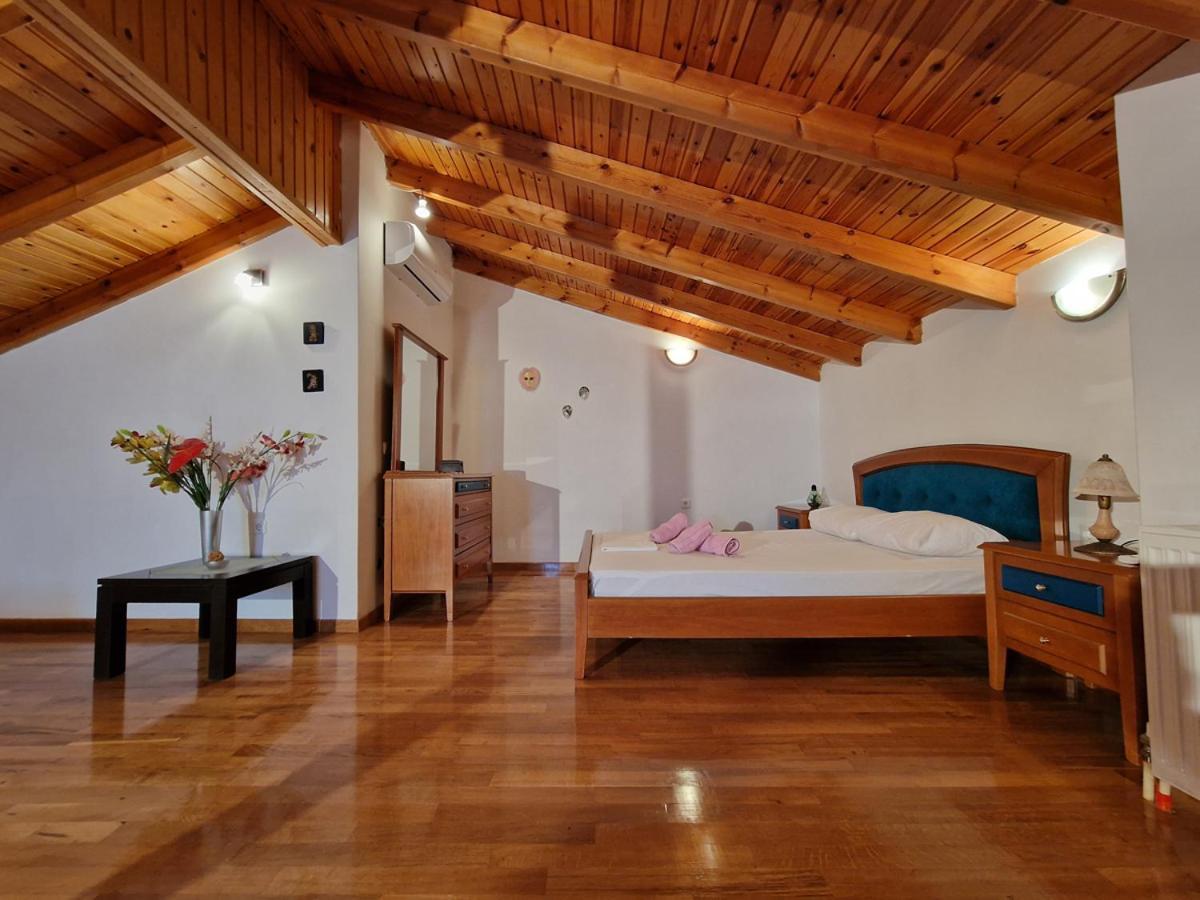 Villa Liana : Luxury Villa With Fantastic Sea View, Near Airport Pórto Ráfti 外观 照片