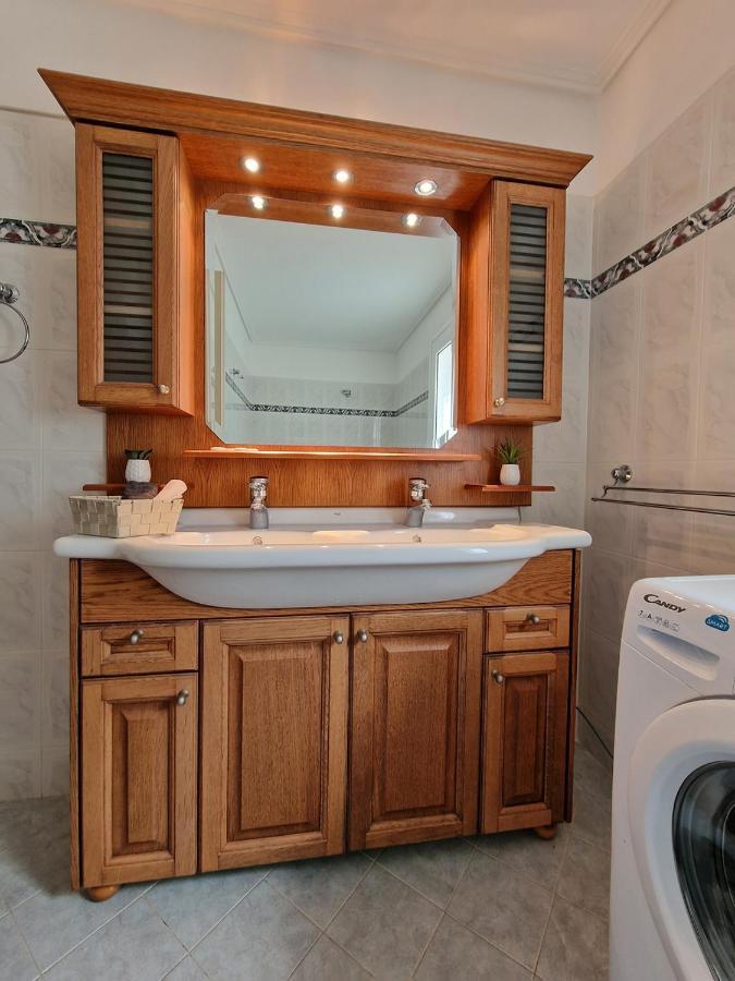 Villa Liana : Luxury Villa With Fantastic Sea View, Near Airport Pórto Ráfti 外观 照片
