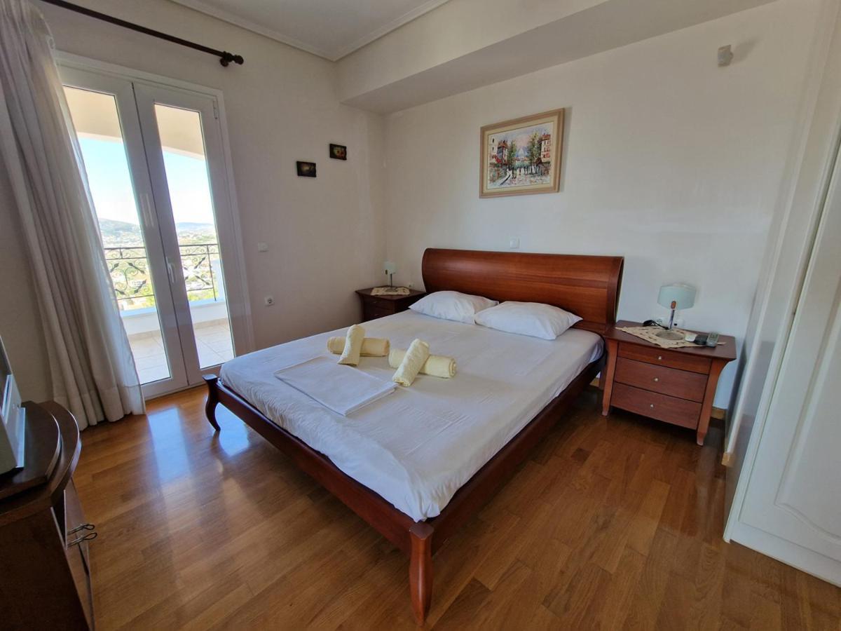Villa Liana : Luxury Villa With Fantastic Sea View, Near Airport Pórto Ráfti 外观 照片