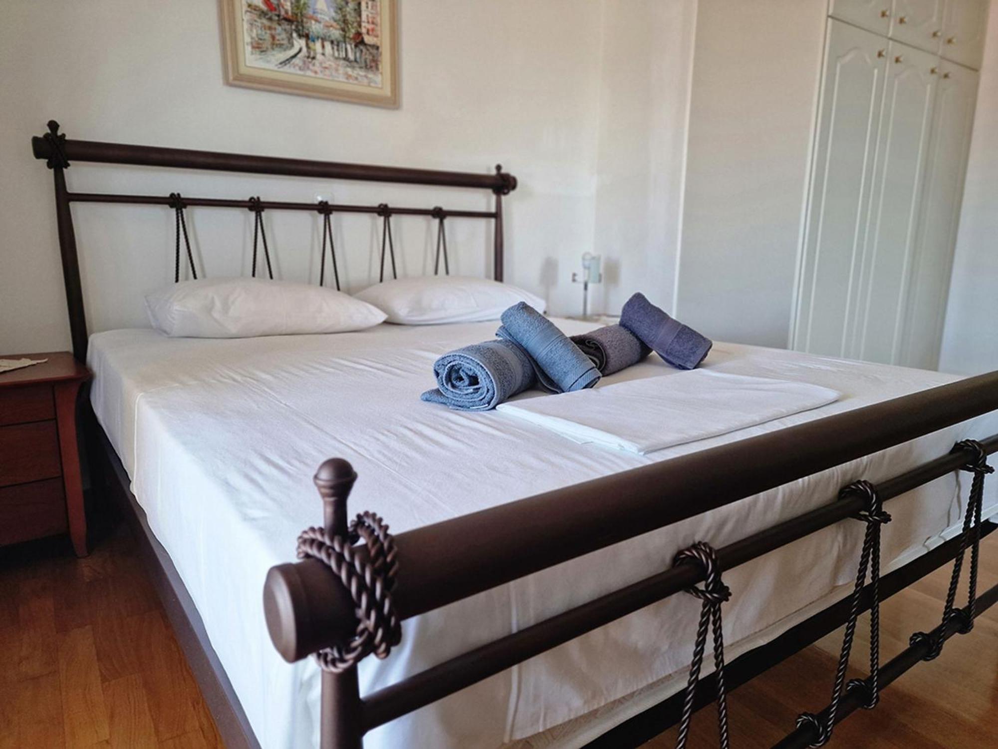 Villa Liana : Luxury Villa With Fantastic Sea View, Near Airport Pórto Ráfti 外观 照片